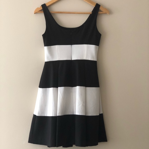 Ralph Lauren black & white dress CLOSET CLEAROUT😍 - Picture 3 of 9